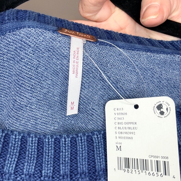 NWT FREE PEOPLE blue sweater size medium - Picture 6 of 7